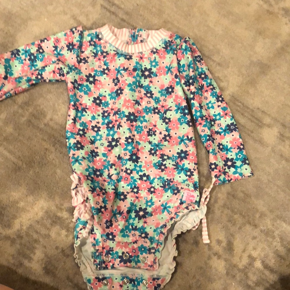 Ruffle butts rashguard one piece sz 12-18m